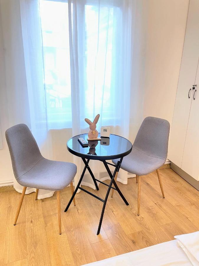 Apartament Plopilor Studios Сибиу Екстериор снимка