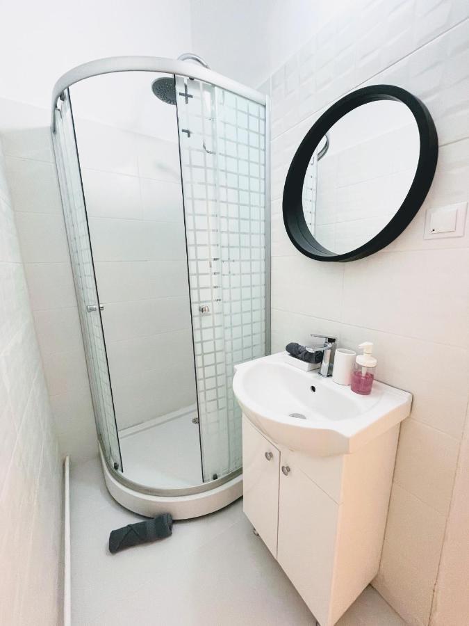 Apartament Plopilor Studios Сибиу Екстериор снимка