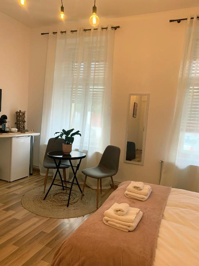 Apartament Plopilor Studios Сибиу Екстериор снимка